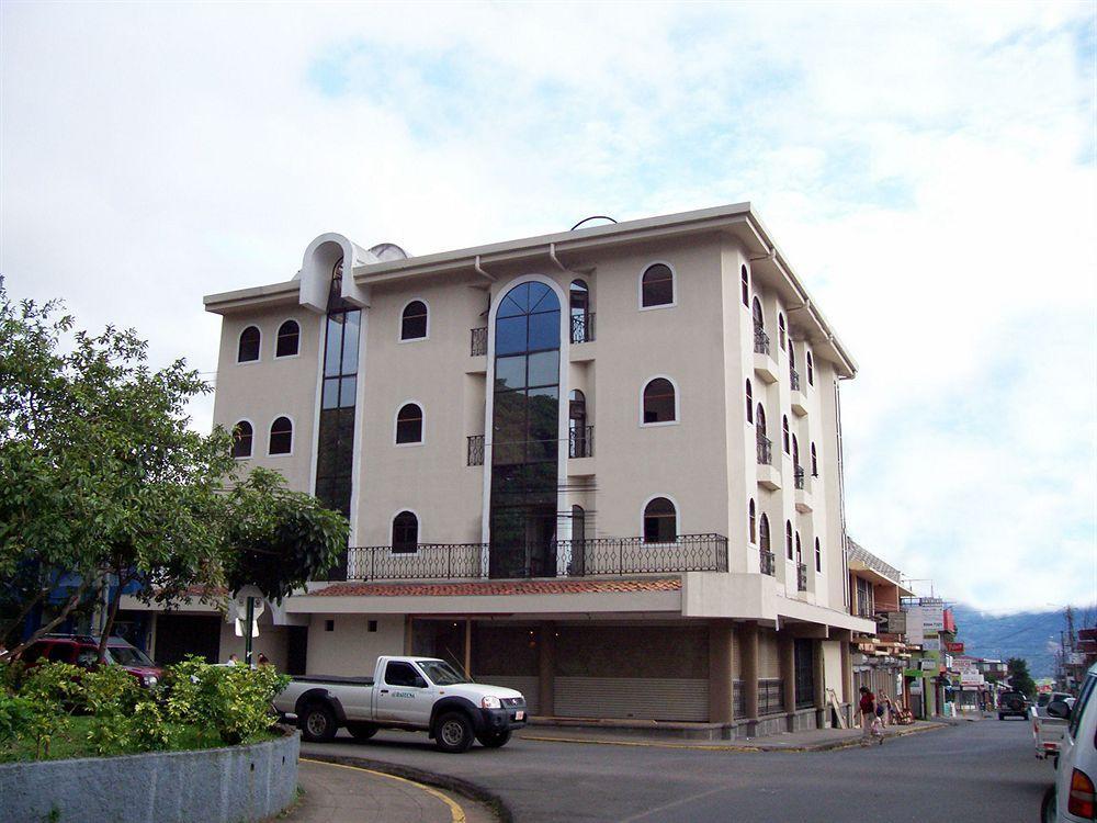 Alajuela Backpackers Airport Hostel المظهر الخارجي الصورة