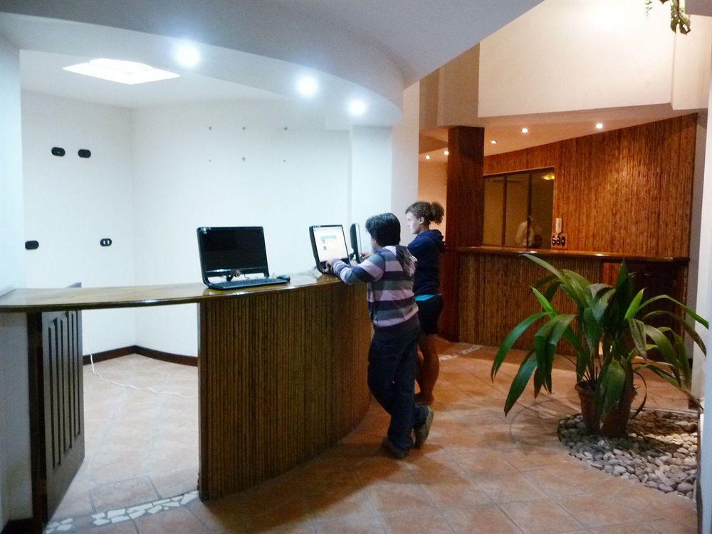 Alajuela Backpackers Airport Hostel المظهر الخارجي الصورة